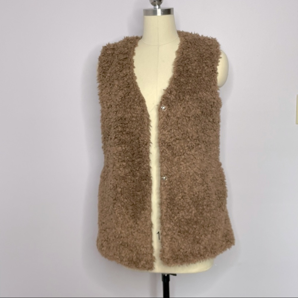 Design Lab/ Lord & Taylor Teddy Bear Faux Fur Vest- Size Medium